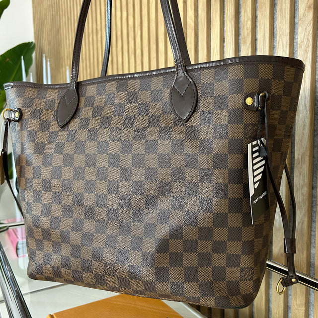 Louis Vuitton Neverfull MM Damier Canvas